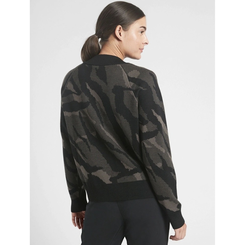 Athleta Mock Neck Sweater Size‎ Medium Black Gray Merino Wool Blend Jacquard - Picture 2 of 9